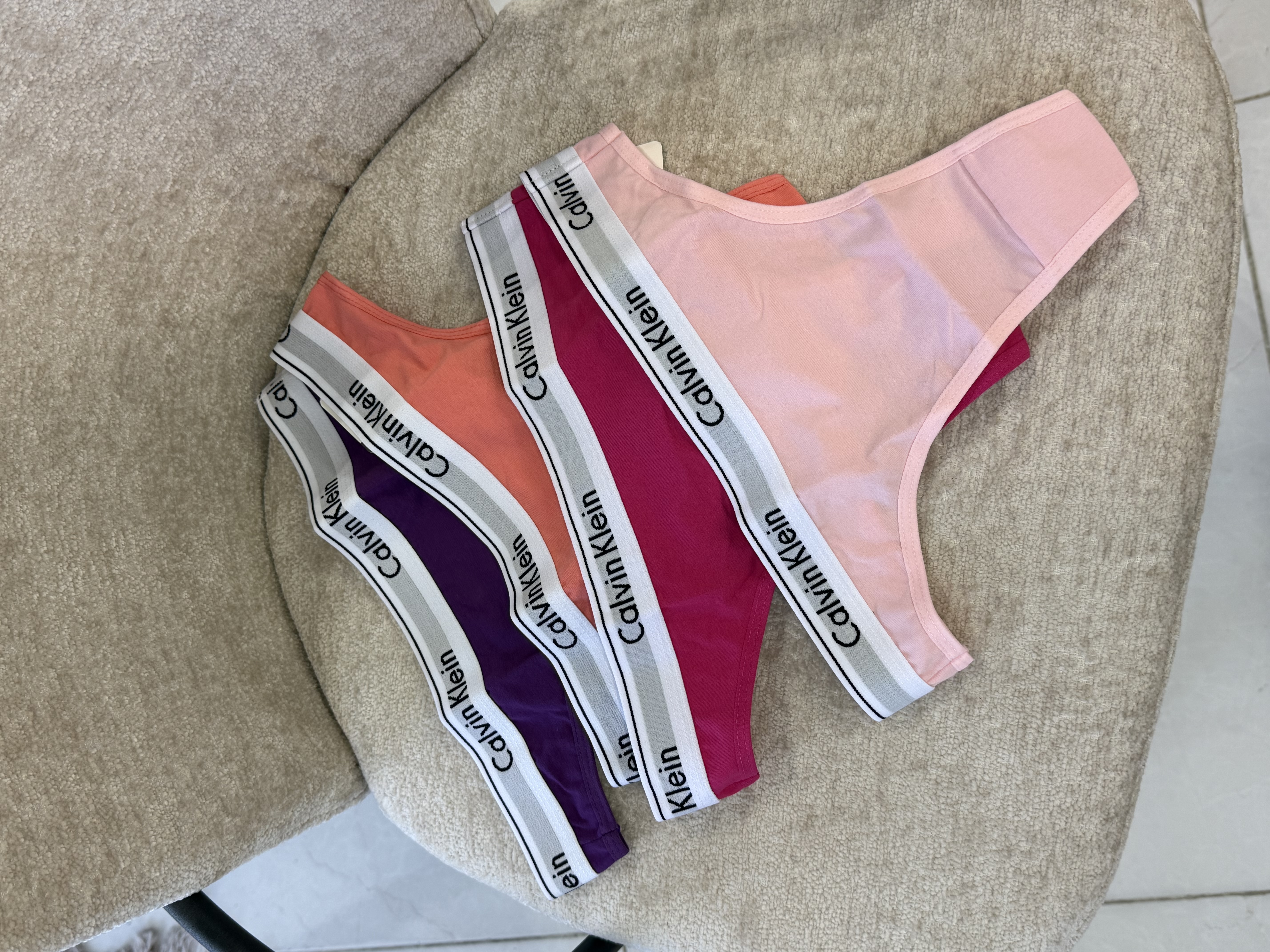 شورت بکلس زنانه Calvin Klein نخی با کمر کشی لوگودار نمای روبرو