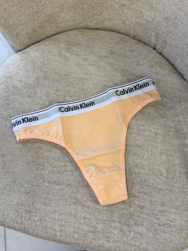 شورت بکلس زنانه Calvin Klein نخی با کمر کشی لوگودار کرم