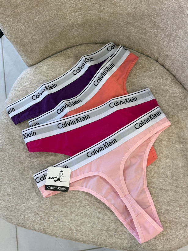 شورت بکلس زنانه Calvin Klein نخی با کمر کشی لوگودار نمای پشت